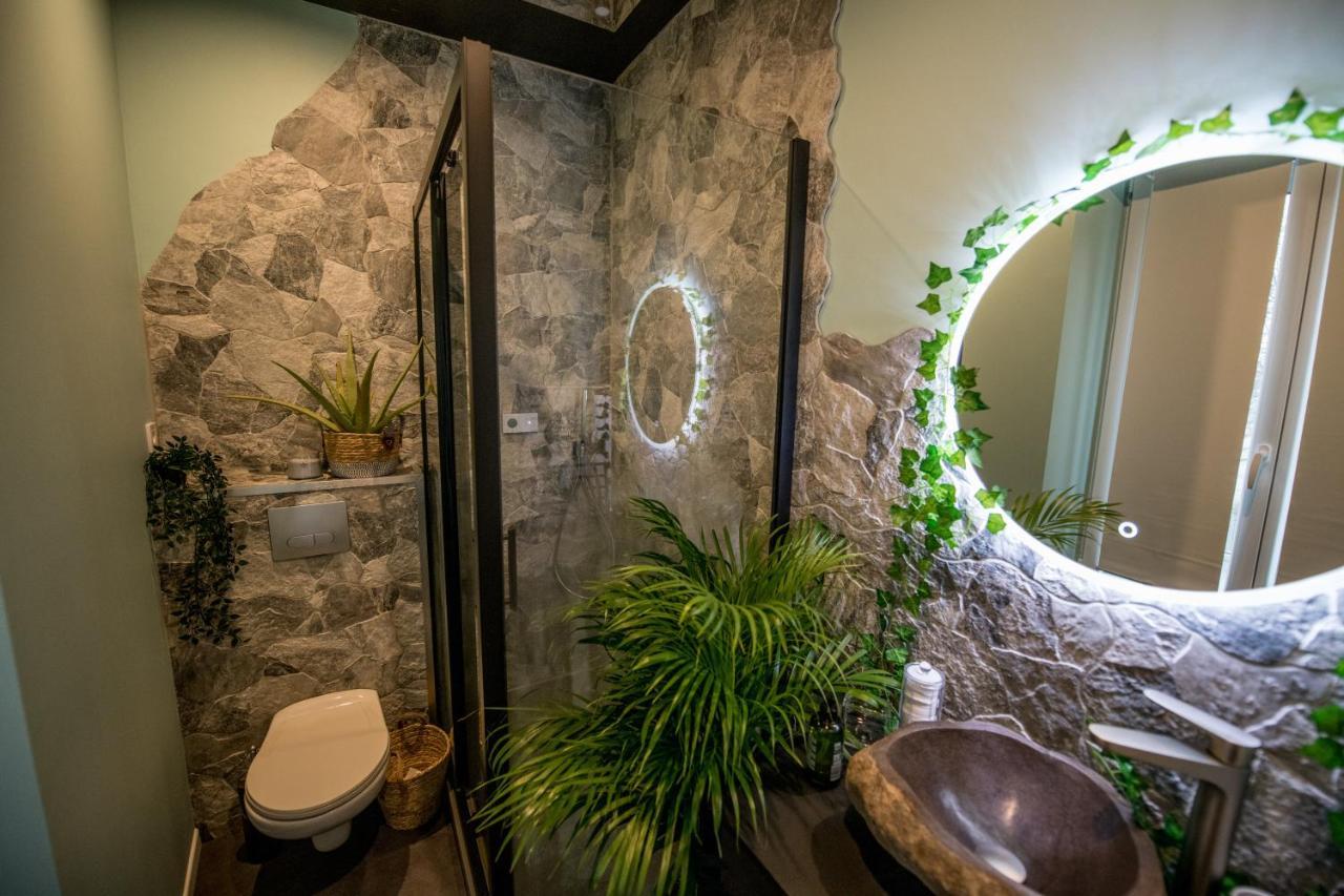 5b1567074e97774e1e021680ee8f3277